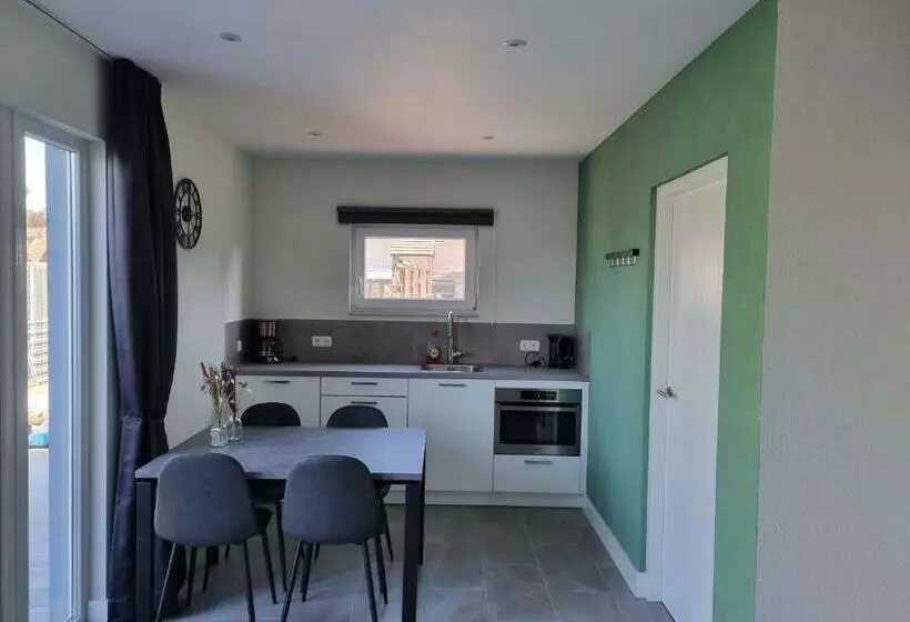 Aamiaismajoitus (B&B) De Droom