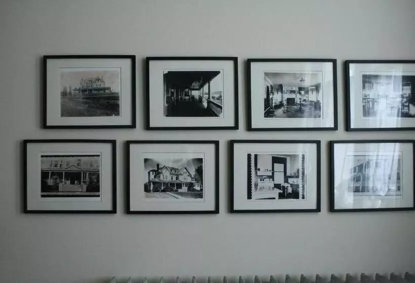 Franklin Manor Bed And Breakfast