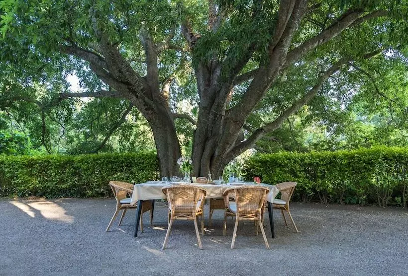 هتل Masia Ventanell Luxury Villa Near Barcelona