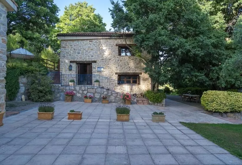 هتل Masia Ventanell Luxury Villa Near Barcelona