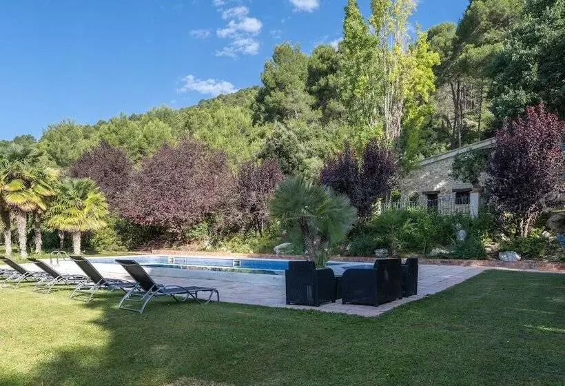 هتل Masia Ventanell Luxury Villa Near Barcelona