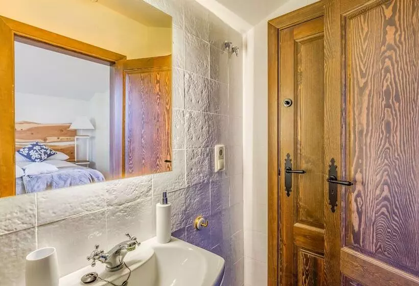 هتل Masia Ventanell Luxury Villa Near Barcelona