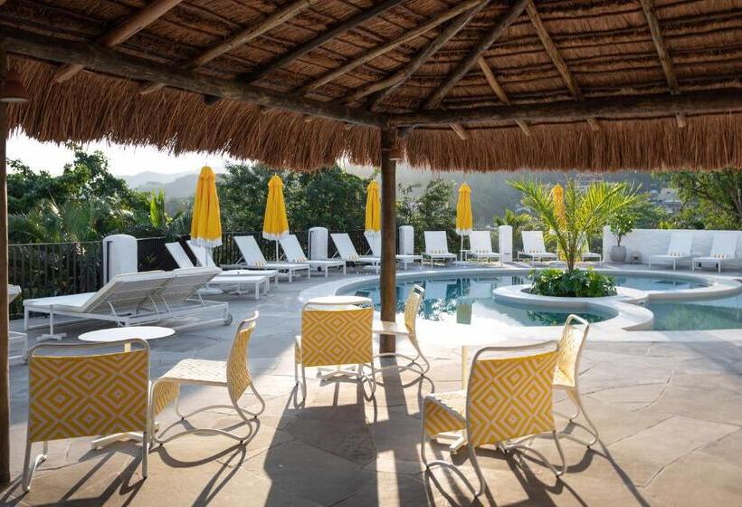 هتل Miradouro De São Sebastião