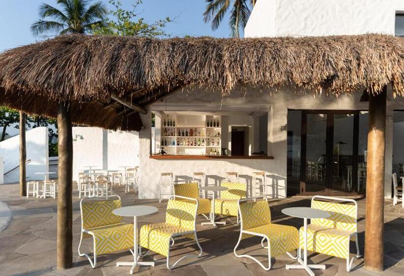 هتل Miradouro De São Sebastião