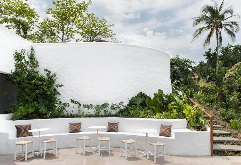 هتل Miradouro De São Sebastião