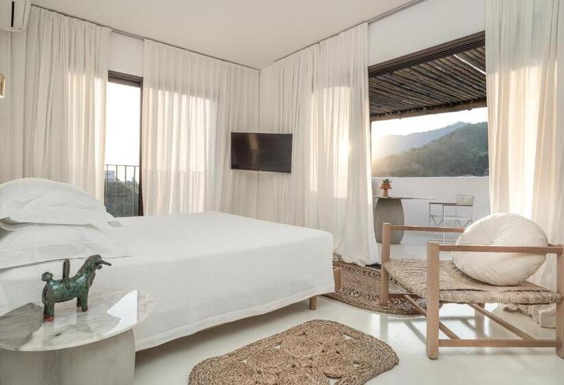 هتل Miradouro De São Sebastião