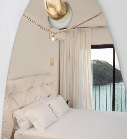 هتل Miradouro De São Sebastião