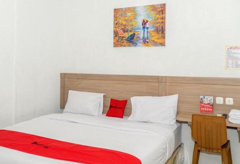 فندق Reddoorz @ Jalan Wahidin Medan