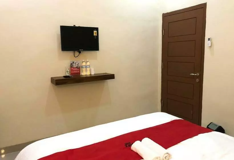 Hotelli Reddoorz Syariah @ Jalan Pangeran Antasari 4