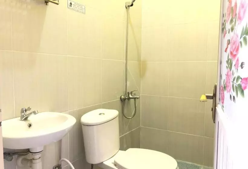 Hotelli Reddoorz Syariah @ Jalan Pangeran Antasari 4
