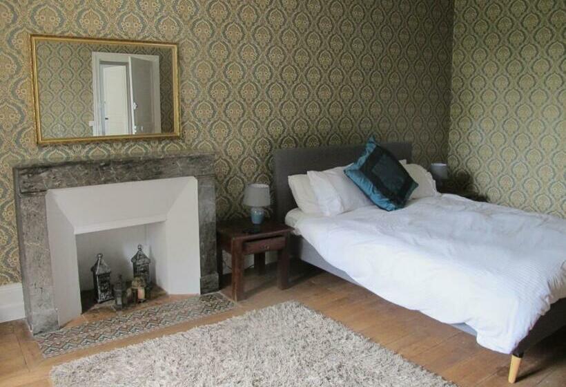 Bed and Breakfast Chezlola