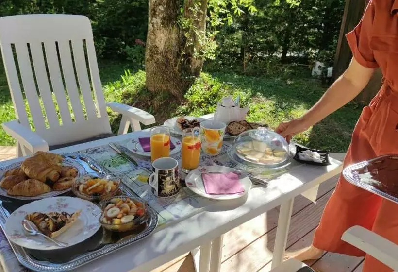 ベッドアンドブレックファースト Comme Une évidence