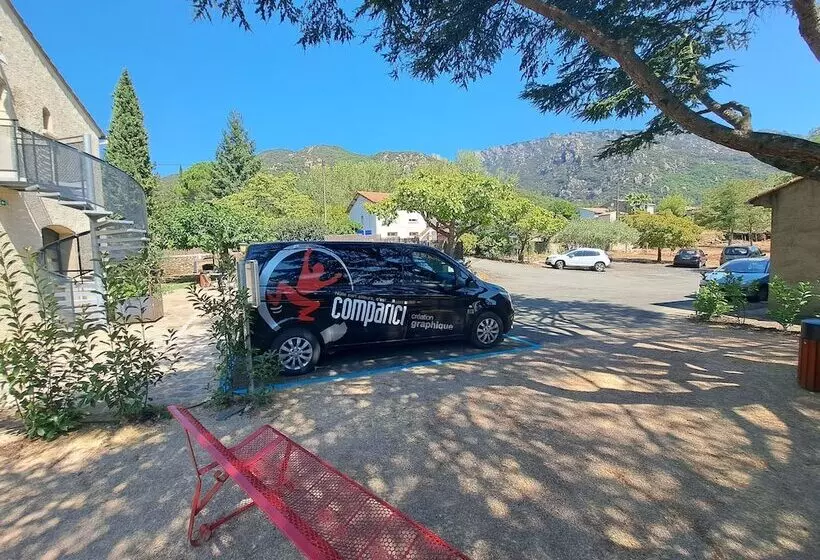 ベッドアンドブレックファースト L Interlude