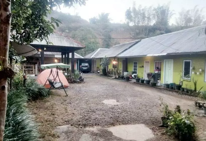 ホテル Paer Doe Homestay @ Sembalun Redpartner