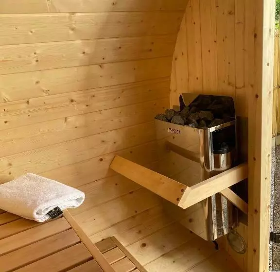 Majatalo Casa Louisa Chambre Sauna Et Bain Nordique