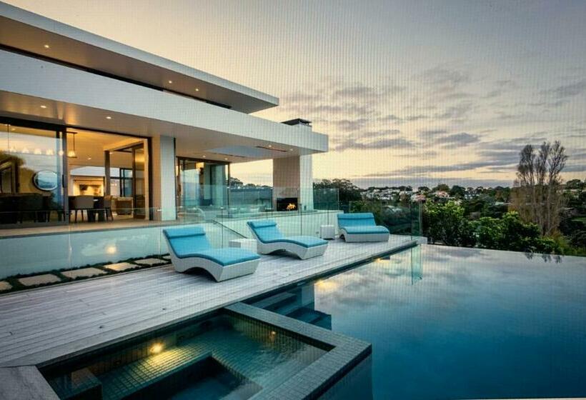 Pensão Elements Of Castor Bay