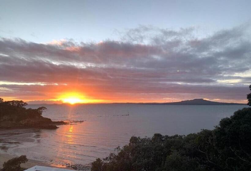 Pensão Elements Of Castor Bay