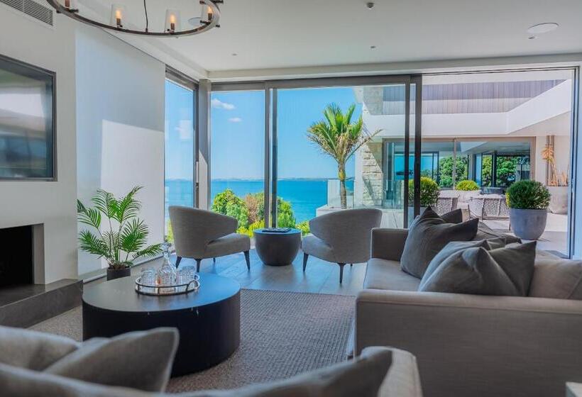 Pensão Elements Of Castor Bay