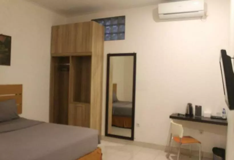 Waigo Splash Hotel By Meliala