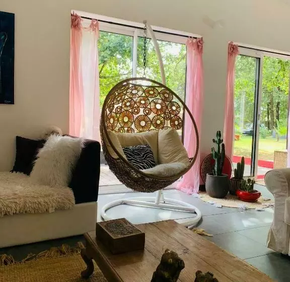 Aamiaismajoitus (B&B) Hacienda De La Canopée Avec Piscine Chauffée Au Sel