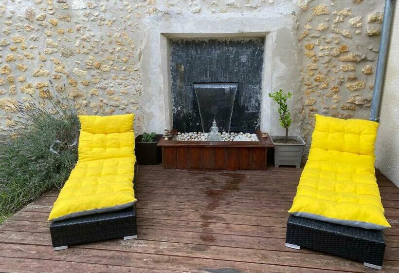 Bed and Breakfast L Auberge Médocaine