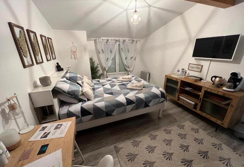 Bed and Breakfast L Auberge Médocaine