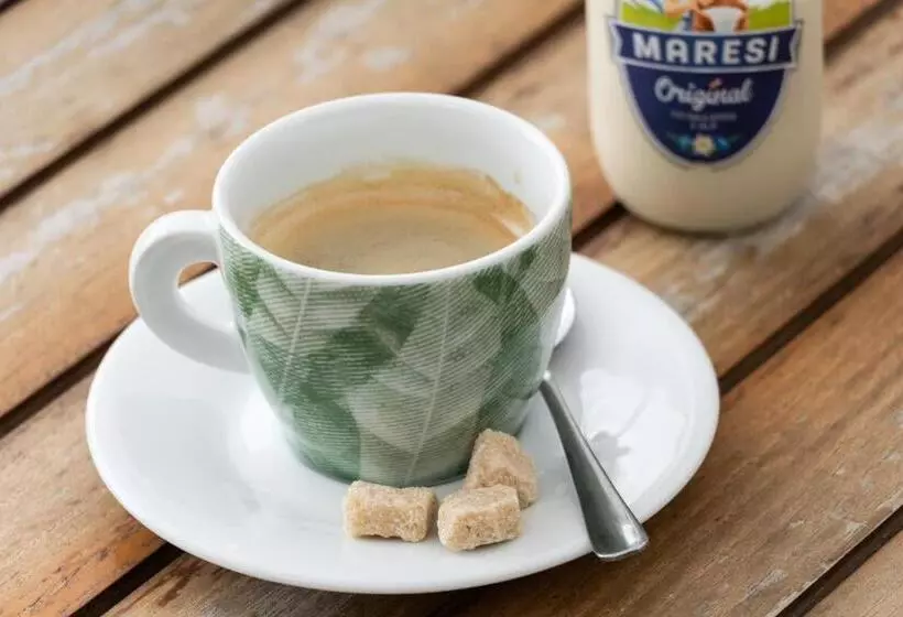 Aamiaismajoitus (B&B) Modern Room #2 In House /w Pool & Poolbar