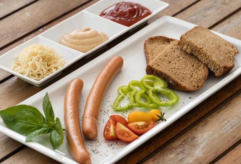 住宿加早餐  Modern Room #2 In House /w Pool & Poolbar