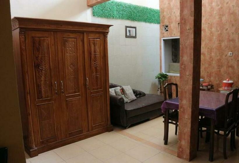 Pensiune Guest House Dissa