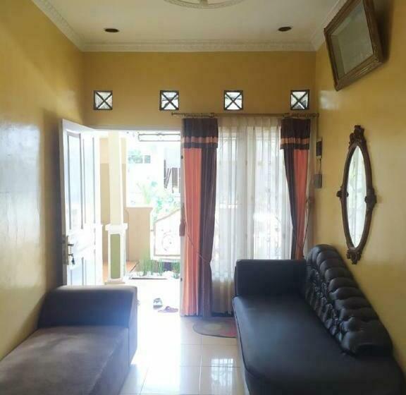 Pensiune Guest House Dissa