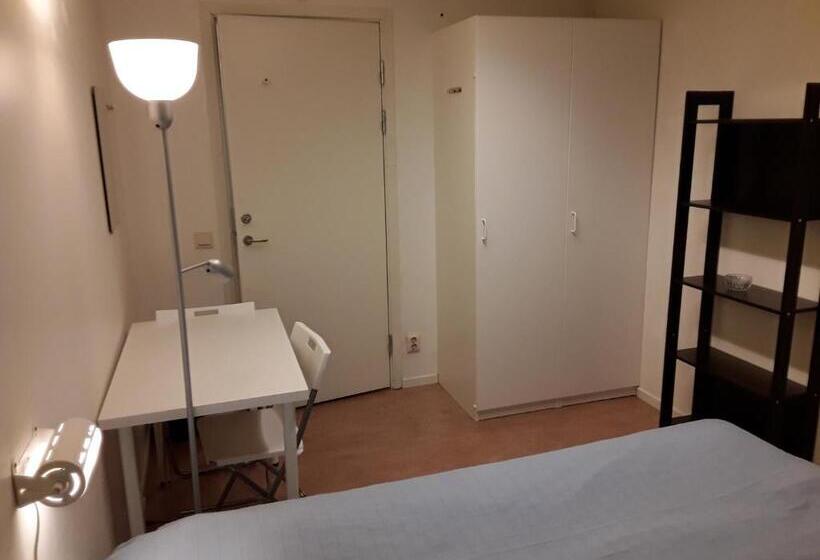 هاستل Knihsgården