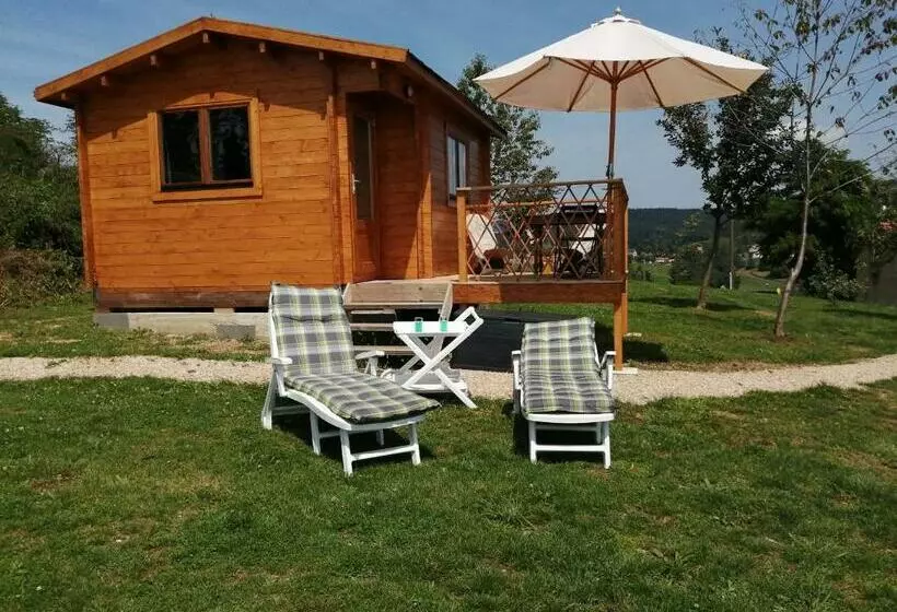 Aamiaismajoitus (B&B) Le Chalet Des Etoiles