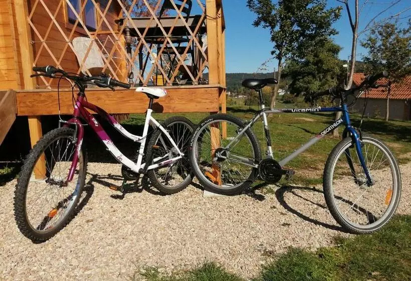 Aamiaismajoitus (B&B) Le Chalet Des Etoiles
