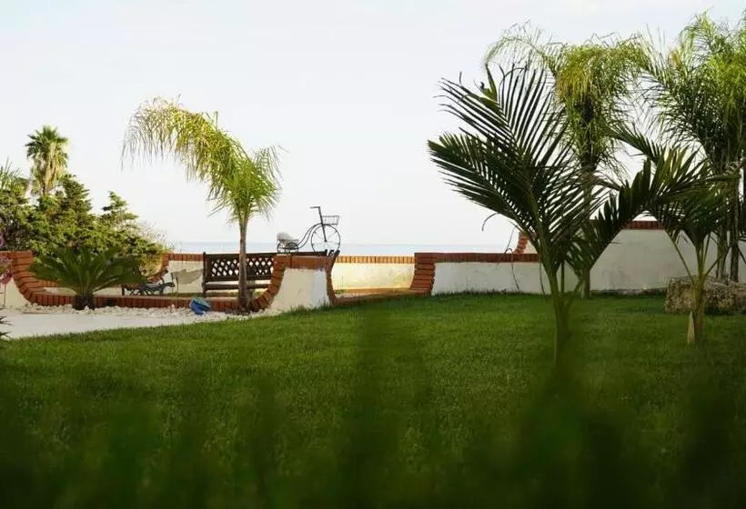 Deep Sea Residence