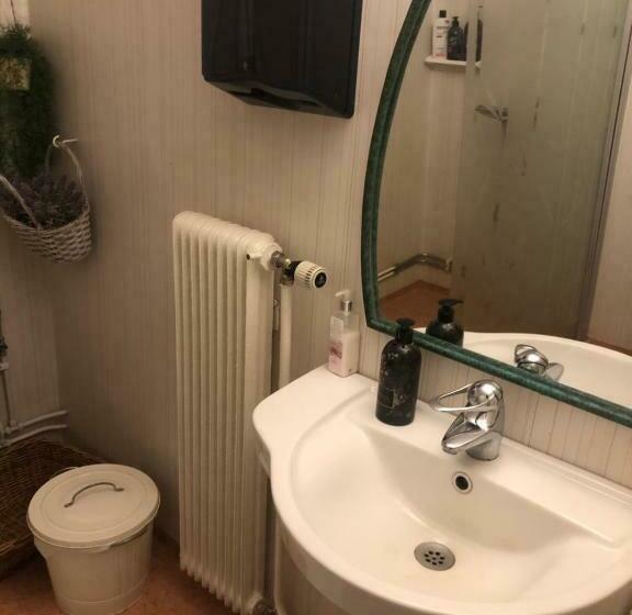 Långhedgården Bed & Breakfast