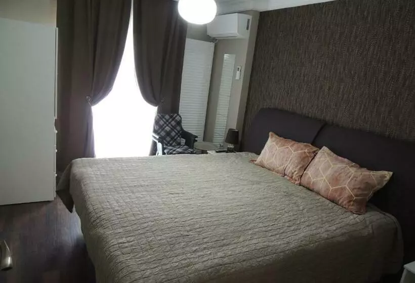 Majatalo Blue Sky House