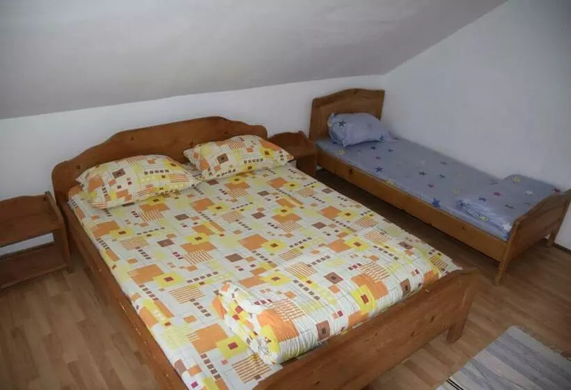 پانسیون Cabana Colnic