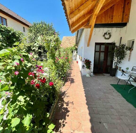 پانسیون Chic Home