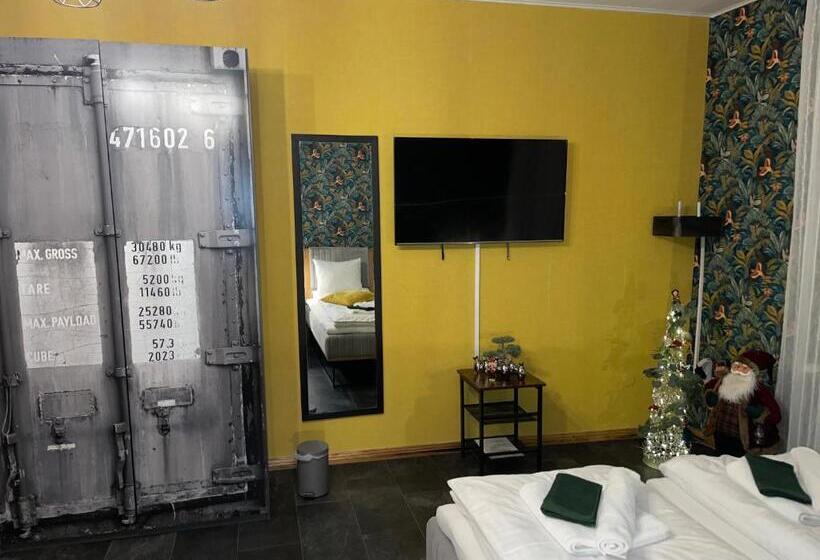 پانسیون Chic Home