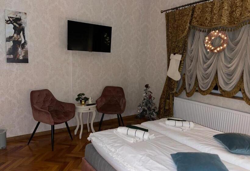 پانسیون Chic Home