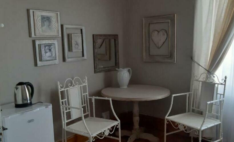 بنسيون French Linen Guesthouse