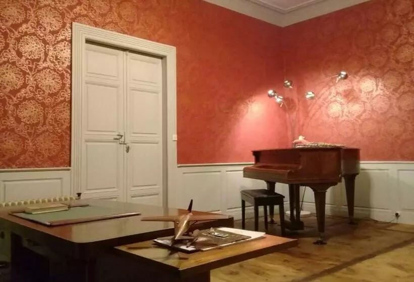 Aamiaismajoitus (B&B) Bazar Du Nouveau Siècle