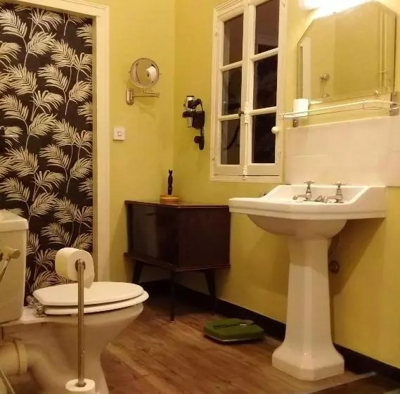 Aamiaismajoitus (B&B) Bazar Du Nouveau Siècle