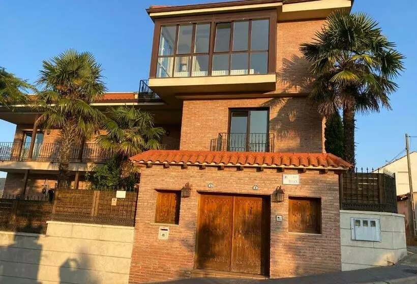 تختخواب و صبحانه Casa Rioja Relax