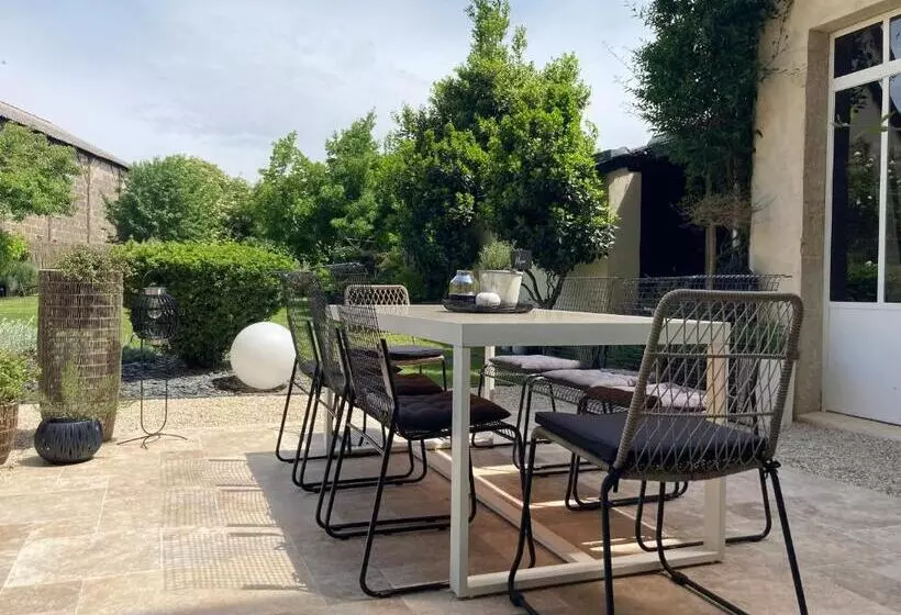 Aamiaismajoitus (B&B) La Boutique Mj Décoration Vous Propose De Découvrir Ses Deux Chambres D Hôtes