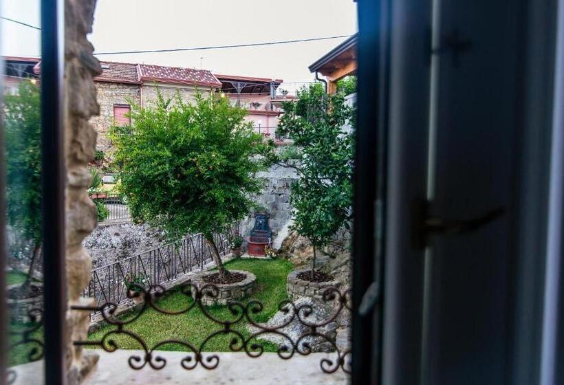 Bed and Breakfast Palazzo Cantarella Stella Cilento