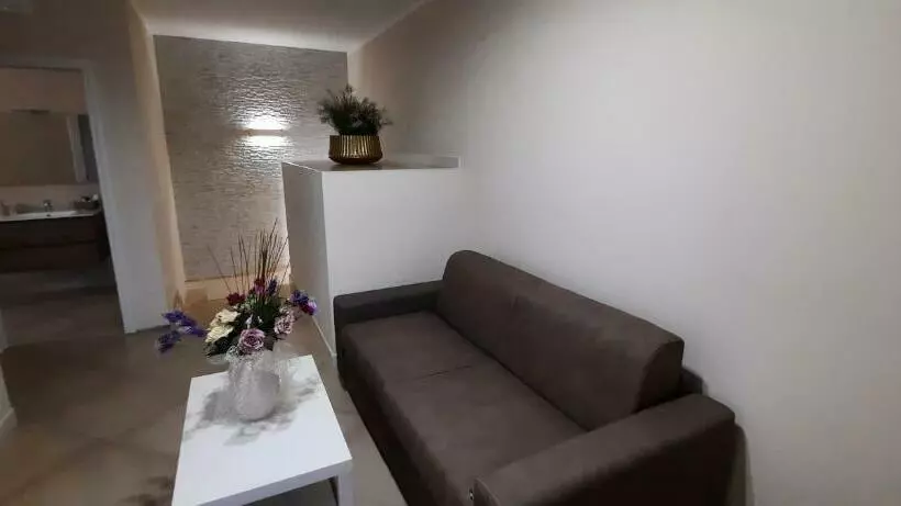 Majatalo Alimar Suite