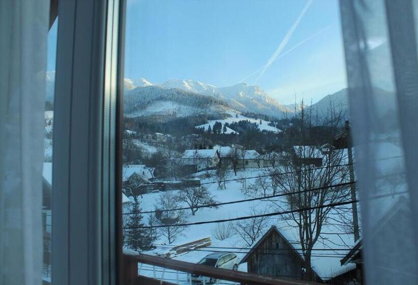 پانسیون Milea S Guesthouse