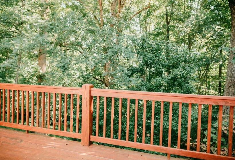 פנסיון Oasis Of Martinsville Pool Private Guest House