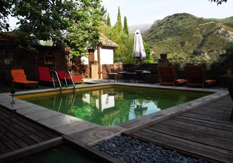 ユースホステル Fundalucia